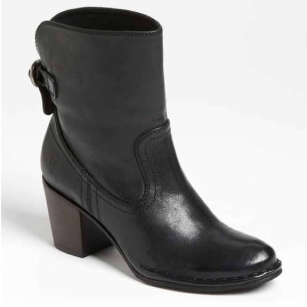 Frye Lucinda Short Boots Black